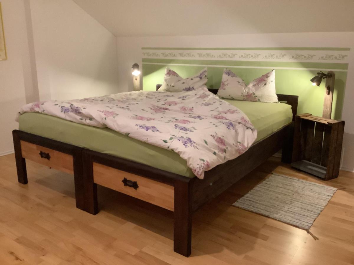 Gemütliche, großzügige Ferienwohnung Salzhausen Exterior foto